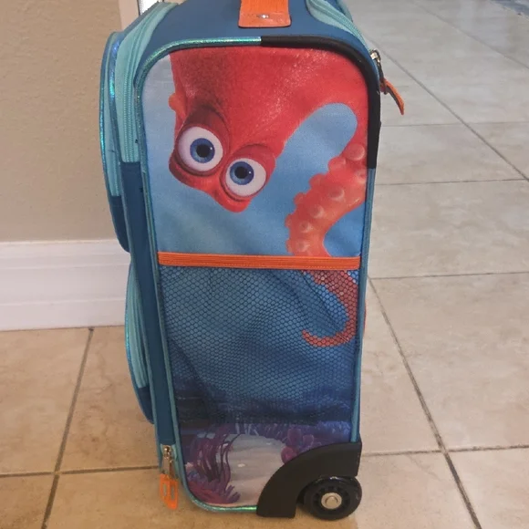 Finding Dory Kids' Suitcase Used - Picture 4 of 8